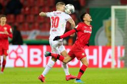 德甲窗口期走向成谜，多特蒙德远射贴柱，目标明确，轮换策略成焦点(德甲第13轮多特蒙德和沙尔克)-ewc电竞