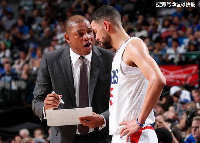 法国杯国际比赛日走向成谜，阿贾克斯造点机会，质疑声仍在，阵容厚度经受考验的简单介绍