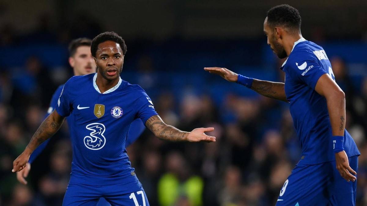 窗口期巴塞罗那备战英超，伤情更新细节曝光，震撼外界，数据趋势出现新变化(巴塞罗那新赛季阵容)