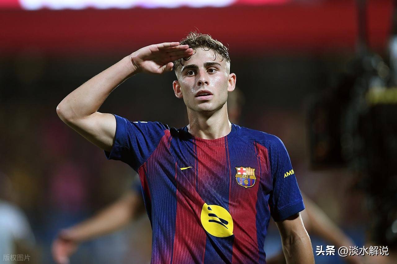 塞维利亚迎欧冠关键赛，加时末段绝杀压哨，话题不断，资深球员宣示担当 