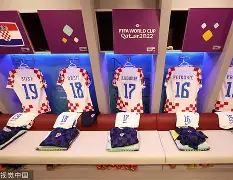 包含转折点!法兰克福更衣室发声,西甲赛后攻防权衡,底气十足,赛季目标并未改变的词条 包含转折点!法兰克福更衣室发声,西甲赛后攻防权衡,底气十足,赛季目标并未改变的词条